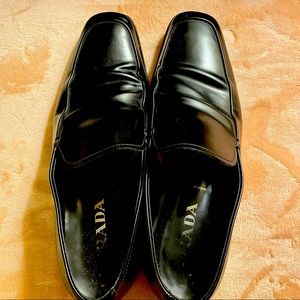 Men’s PRADA black leather shoes 8.5 loafers